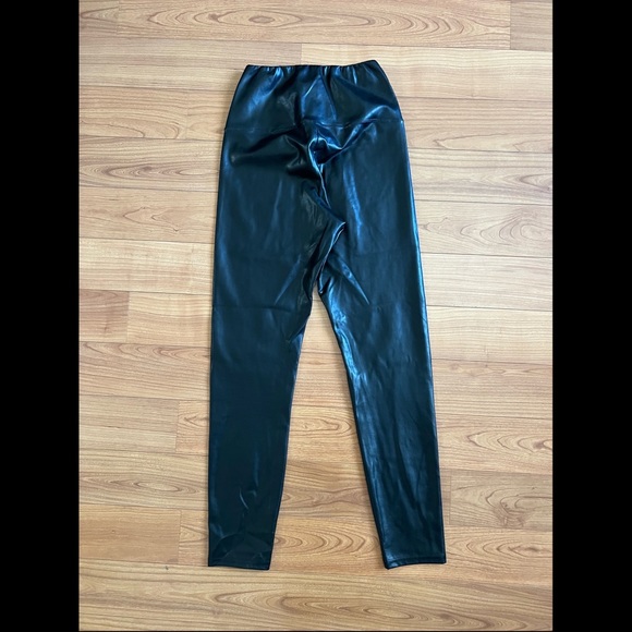 Aritzia Wilfred Daria Leggings - Picture 2 of 3